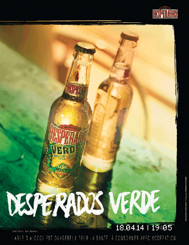Publicité Desperados - Moments - 18/04/14 - 19h05 - Desperados Verde - Photo de deux bouteilles penchées sur une table humide de jour - Agence Dufresne Corrigan Scarlett - Photo Ben Stockley - 2014