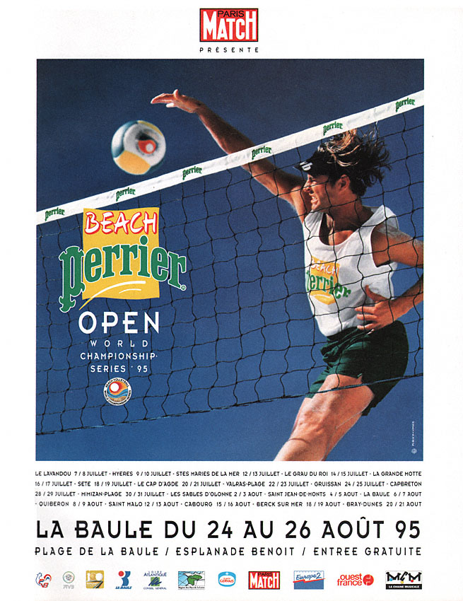 Publicité Perrier - Beach Volley Open - La Baule - 24 au 26 août -  Un volleyeur smashant - 1995