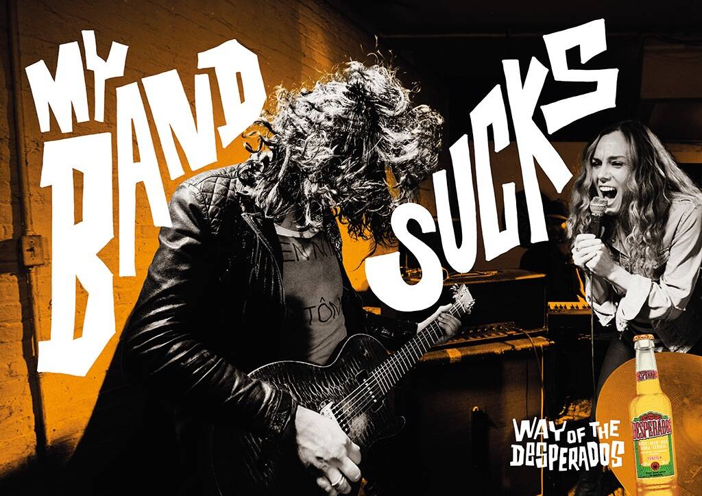 Publicité Desperados - Way of the Desperados - My band sucks - Un guitariste et une chanteuse en plein concert - Agence Wieden+Kennedy   - Pays-Bas- 2015