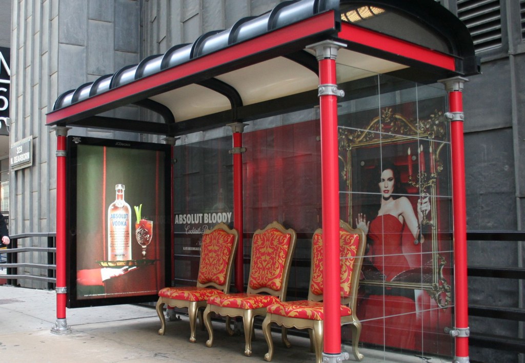 Campagne In an Absolut World - Absolut Bloody - Abribus