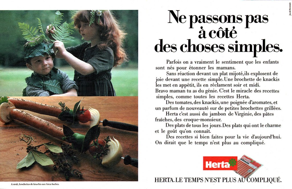 Annonces Presse - Herta - Ne passons pas à côté des choses simples - Saucisses - Fillette met des fougères sur son petit frère  - Agence Jean&Montmarin - 1986