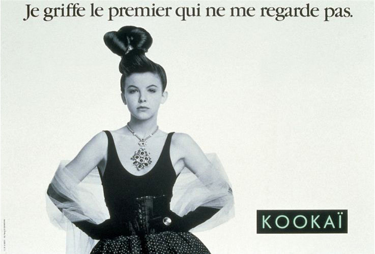 Publicité Kookaï - Noir et blanc - 1987 - Je griffe le premier qui ne me regarde pas