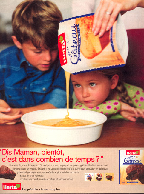 Annonce presse - Herta - Le goût des  choses simples - Préparation gâteau - enfants