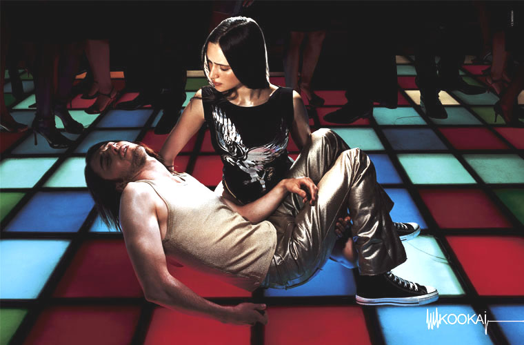 Publicité Kookaï - couleurs - 2001 - Pieta - Boîte de nuit