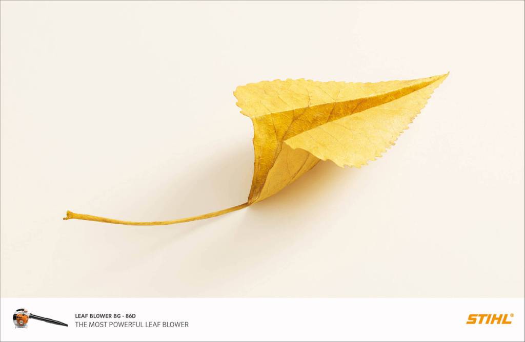 Publicité Stihl - Avions - Feuilles - 2012 