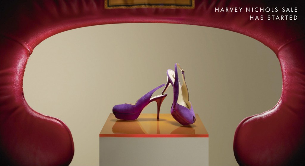 Publicité - Ads - Harvey Nichols - Casque - Boxe - Chaussures