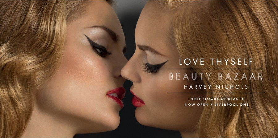 Publicité - Ads - Harvey Nichols - Love Thyself- Femme - Auto-baiser