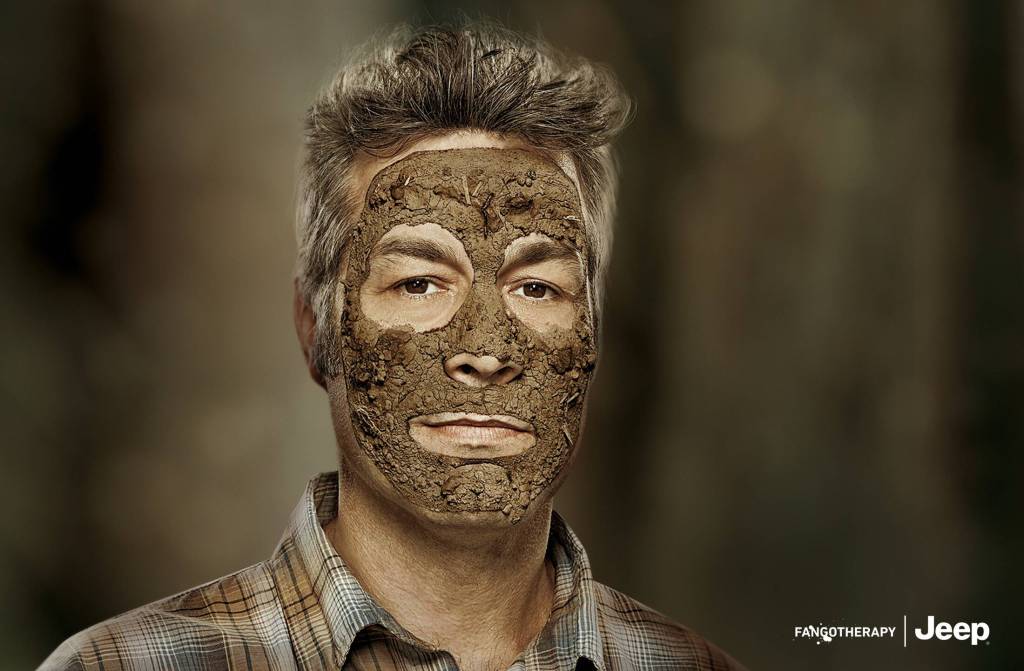 Publicité Jeep - Visages Boue - Fangothérapie - Homme - Argentine