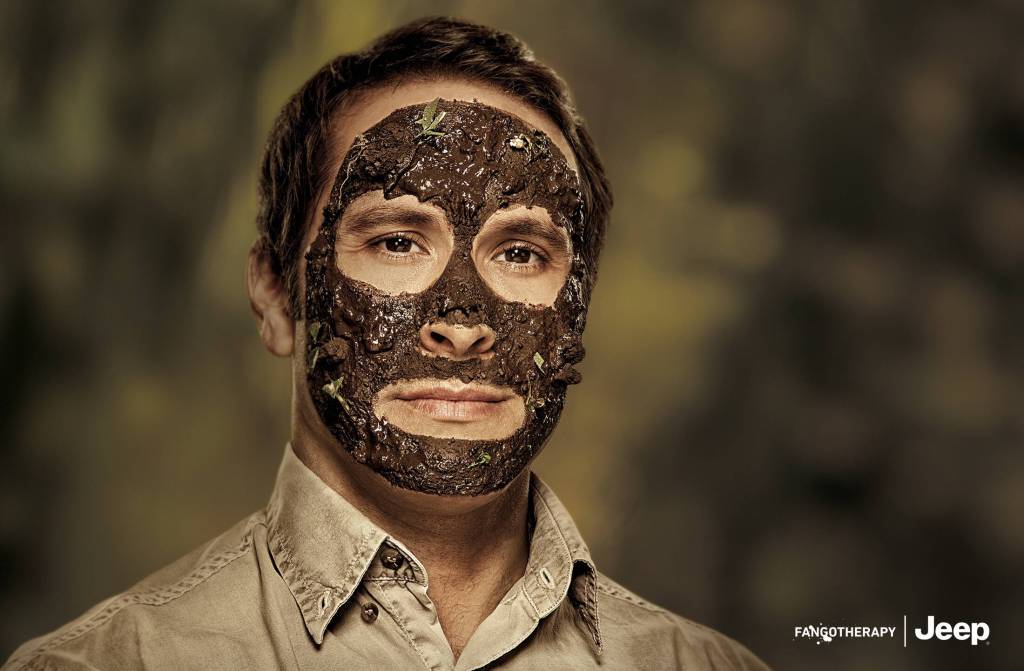 Publicité Jeep - Visages Boue - Fangothérapie - Homme - Argentine