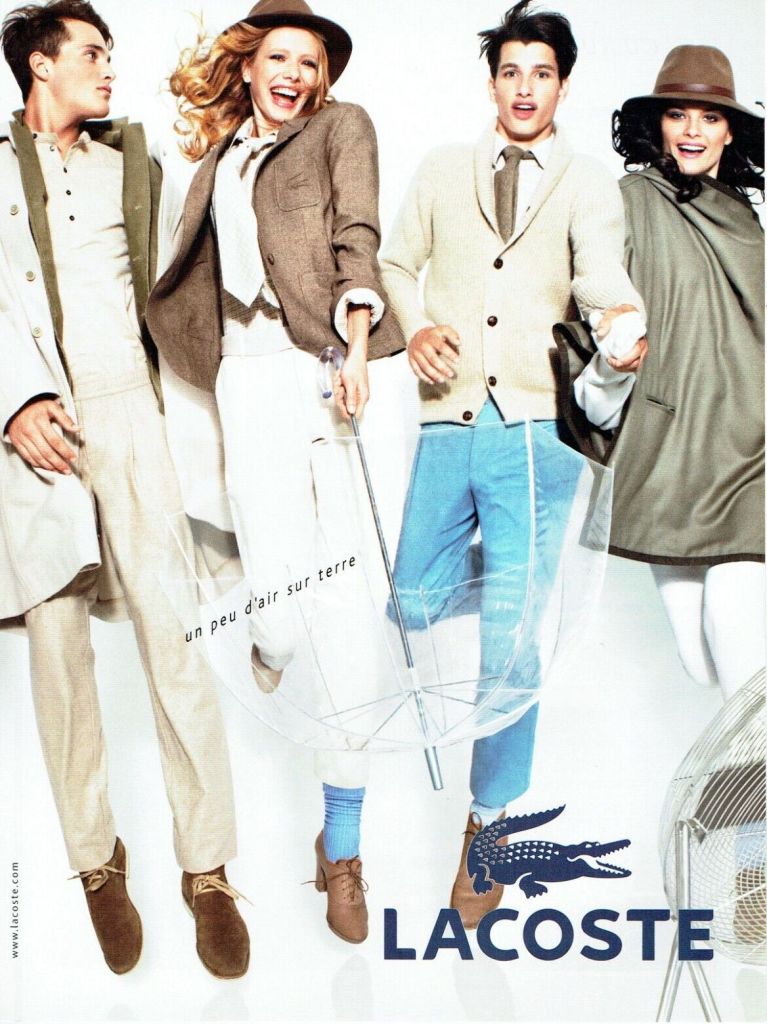 Publicité Lacoste - Un peu d'air sur terre - Groupe en suspension - Classique - Page simple - Agence BETC - 2009