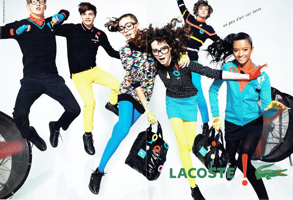 Publicité Lacoste - Un peu d'air sur terre - Groupe en suspension - Ventilo - Agence BETC - 2009