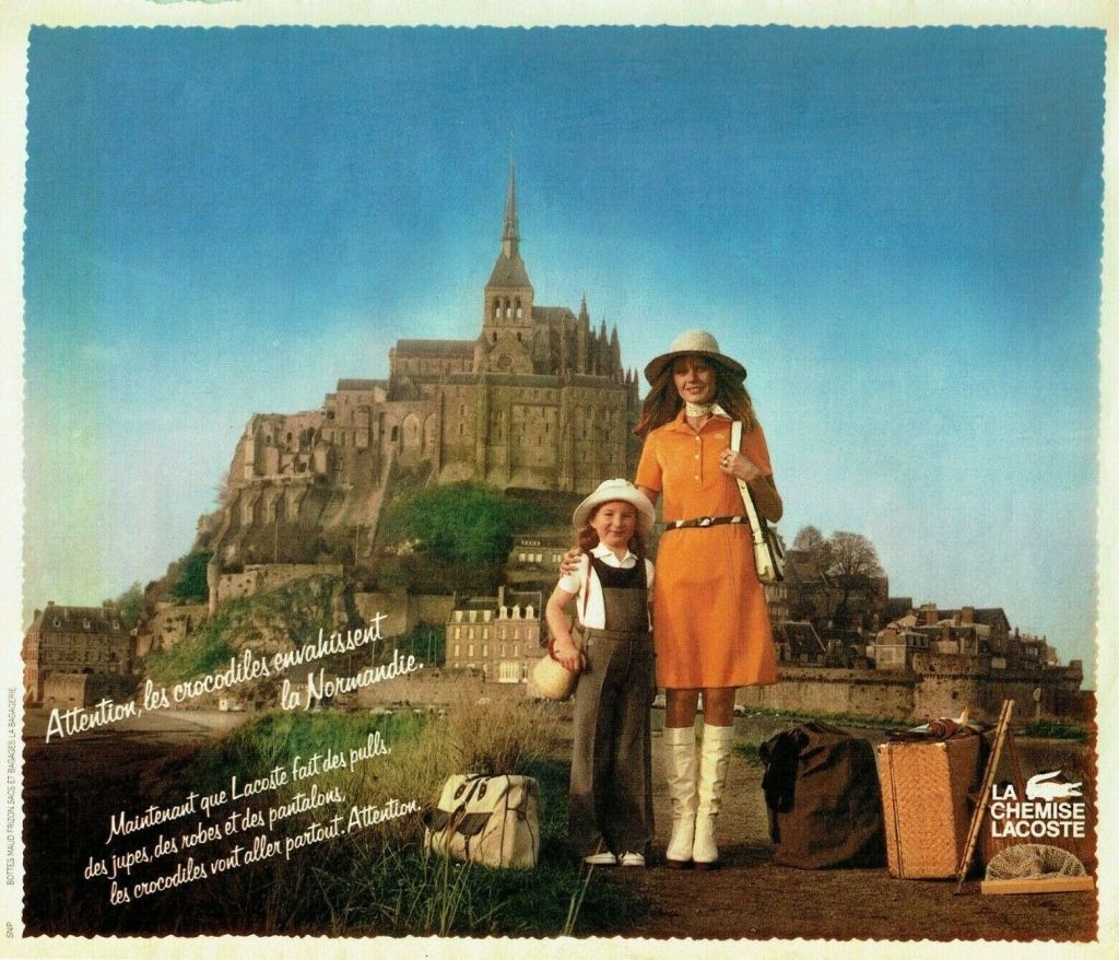 Publicité Lacoste - Double page - Mont St Michel - Attention les crocodiles envahissent la Normandie - 1974