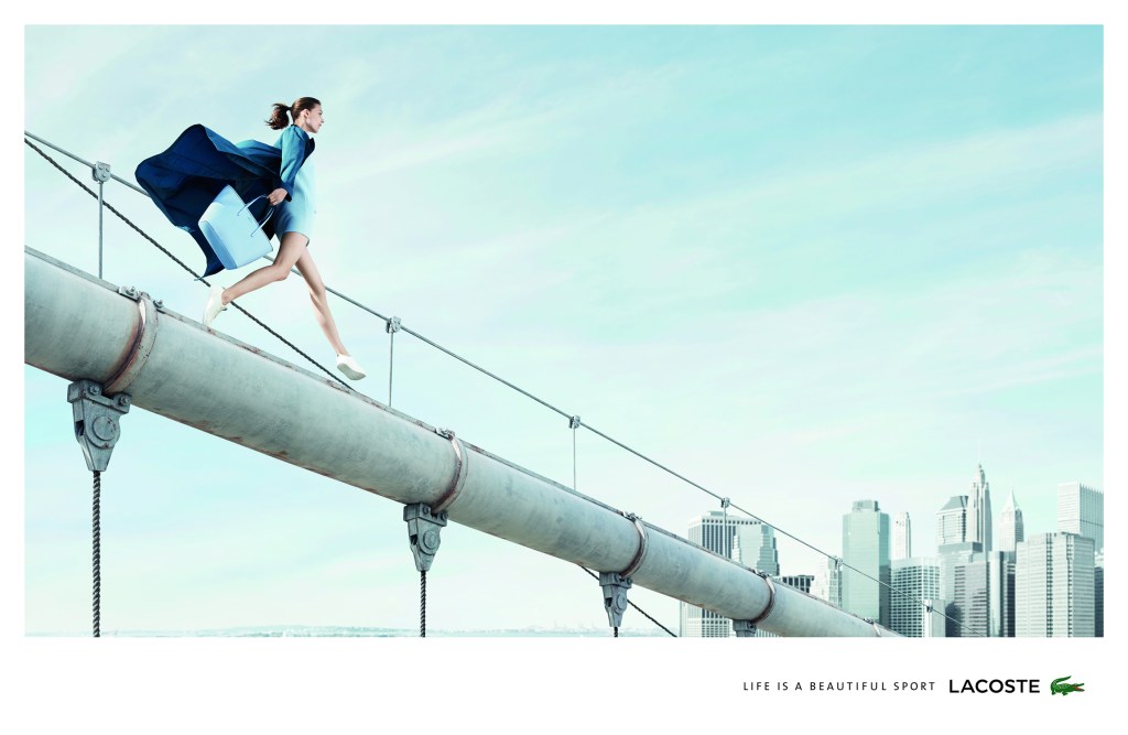 Publicité Lacoste - Life is a beautiful sport - Agence BETC - urbain - Femme cable pont  - 2014