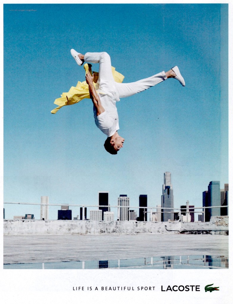 Publicité Lacoste - Life is a beautiful sport - Agence BETC - urbain - Homme à l'envers  - 2014