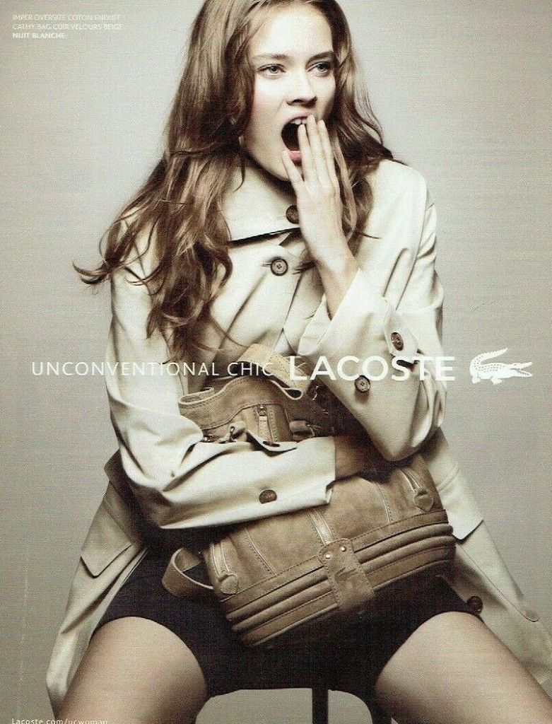 Publicité Lacoste - Campagne Unconventional Chic - Imper oversize - Nuit blanche - BETC - 2012