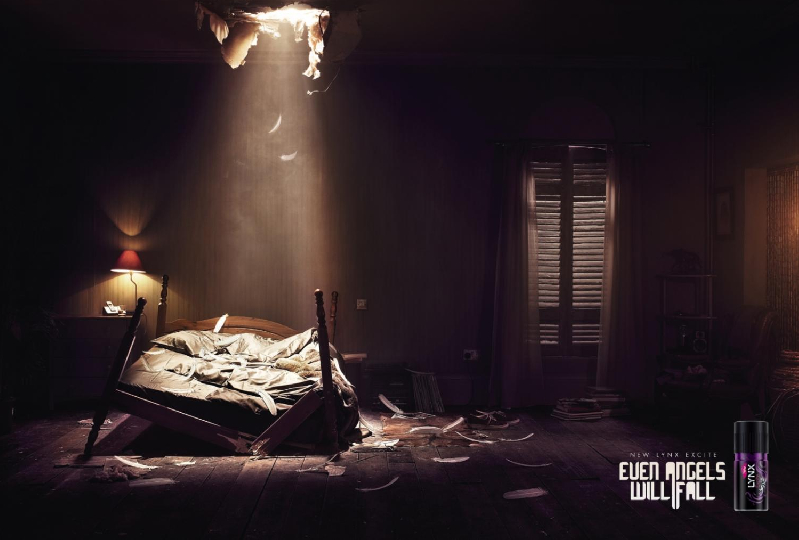 Publicité Axe - Lynx excite - Even Angels will fall - Agence DDB Porto-Rico - 2011 - Plafond abîmé - Lit vide 