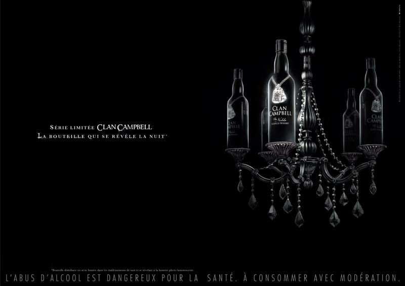 Publicité Clan Campbell — Série limitée — Bouteille photo-Luminescente — Noir et blanc - Lustre - 2007