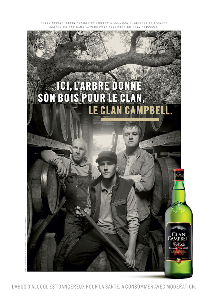 Publicité Clan Campbell - Ici l'arbre donne son bois pour le clan, le clan Campbell - Arbre - 3 hommes dans une cave - format vertical - Agence Jésus - 2013