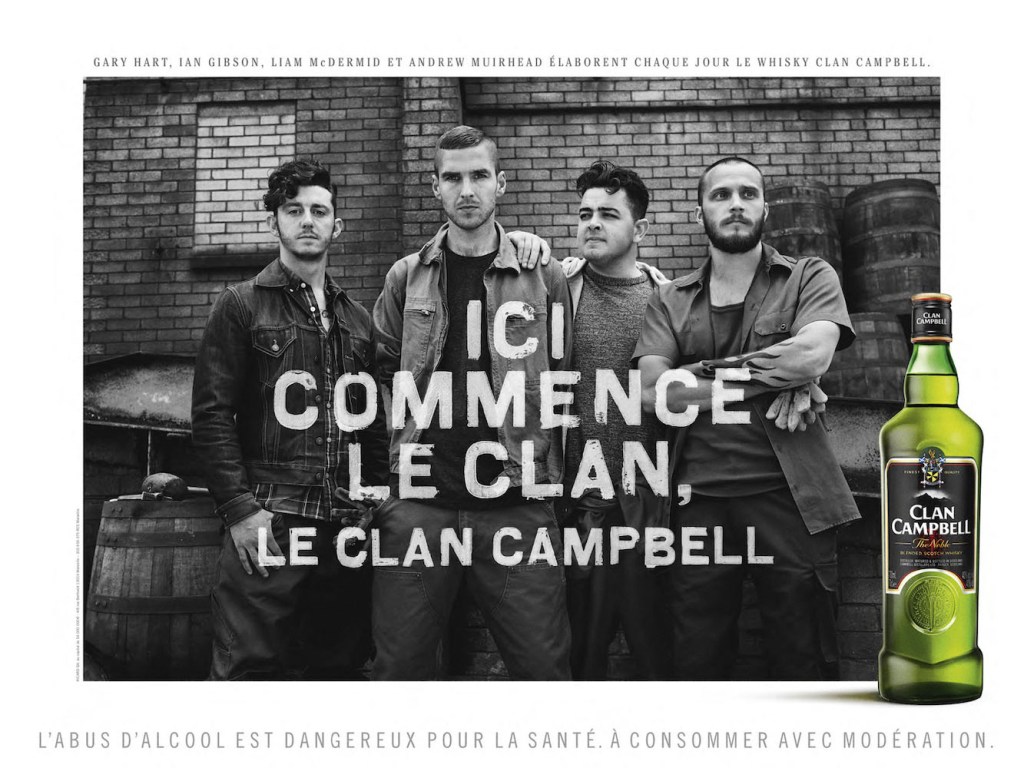 Publicité Clan Campbell - Ici commence le clan, le clan Campbell - Photo noir&blanc - 4 hommes proches tonneaux - Format horizontal - Agence Gabriel Jésus - 2016
