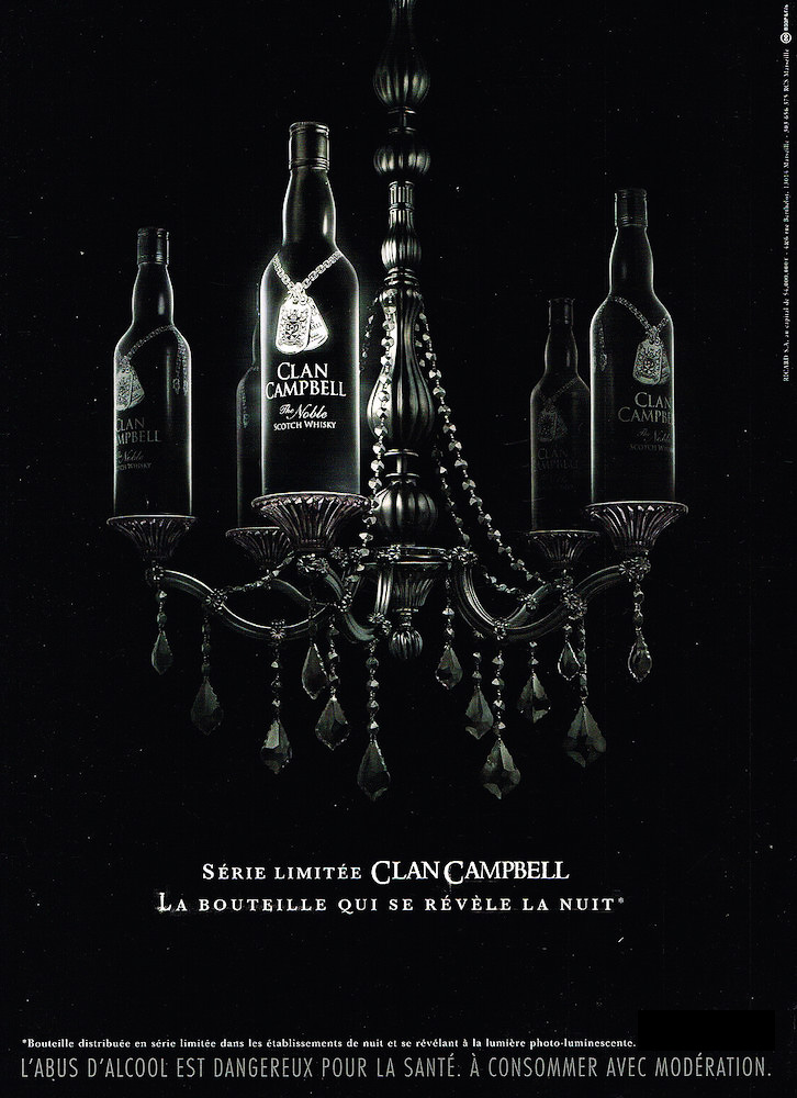 Publicité Clan Campbell — Série limitée — Bouteille photo-Luminescente — Noir et blanc - Lustre - Format vertical - 2007