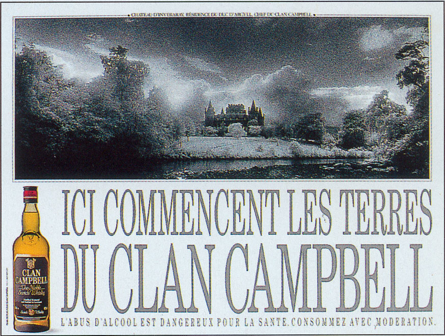 Publicité Clan Campbell - Ici commencent les terres du Clan Campbell - Château au loin - Noir&Blanc - Agence TBWA/dePlas - 1993