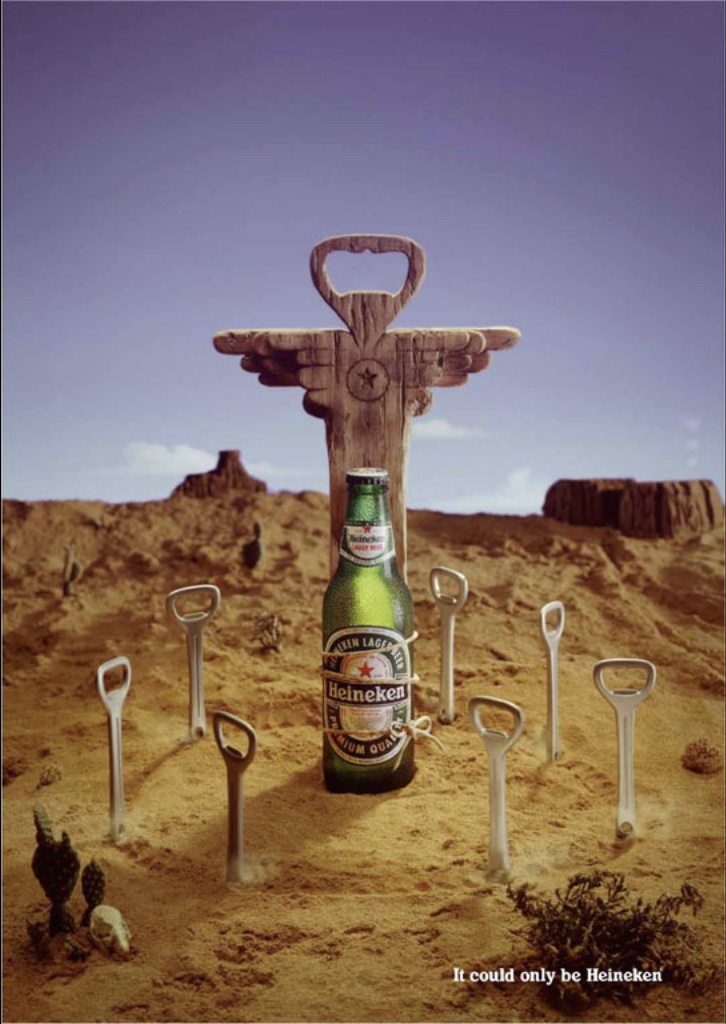 Publicité Heineken - It could only be Heineken - Décapsuleurs - Agence Bates 141 - Singapour - 2001 - Totem - Indiens