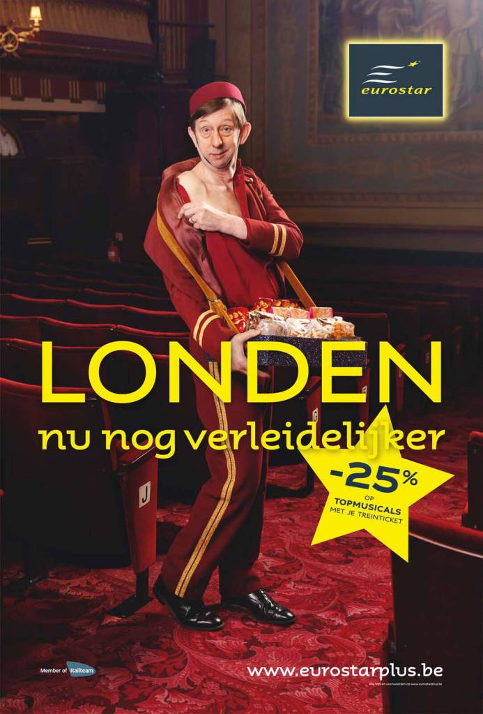 Publicité Eurostar - Londres encore plus séduisant - TBWA Bruxelles - 2011 - ouvreur au cinéma laisse voir une épaule