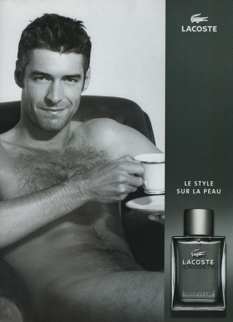 Publicité Lacoste - Parfum - Le style sur la peau - Homme nu - café - 2005