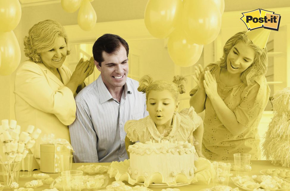 Publicité Post-it - Yellow - Anniversaire - Famille - Jaune - Agence Grey - Brésil - 2011
