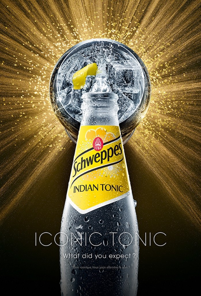 Publicité Schweppes - Iconic Tonic - What did you expect ? - Feux d'artifices - Agence FF (Paris) - 2016