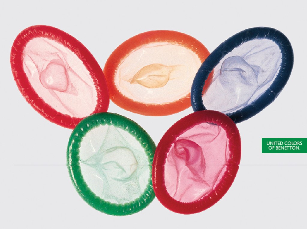 Publicité Benetton - United colors of Benetton — Oliviero Toscani - 5 préservatifs pouvant rappeler les 5 anneaux olympiques - 1991