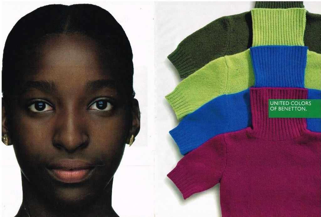 Publicité Benetton - Portrait de femme black - présentation de 4 pulls de couleurs - La Fabrica - Oliviero Toscani - 1997