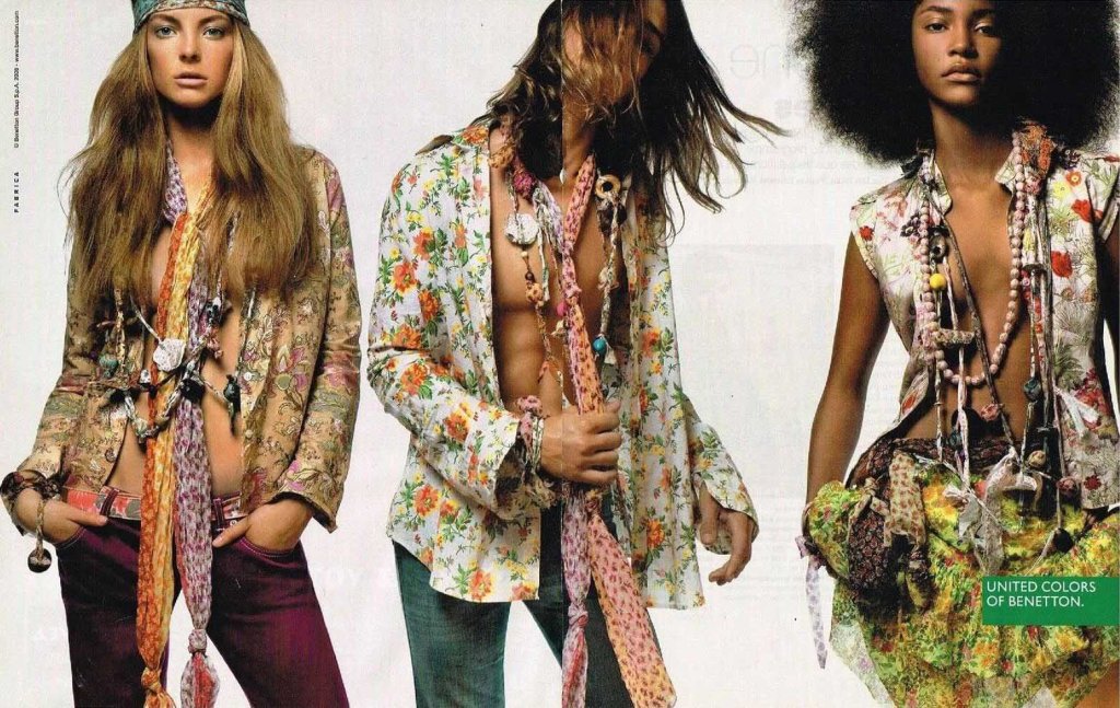 Publicité Benetton - United colors of Benetton - 3 femmes habillées dans un esprit très Flower Power - 2009 - La Fabrica