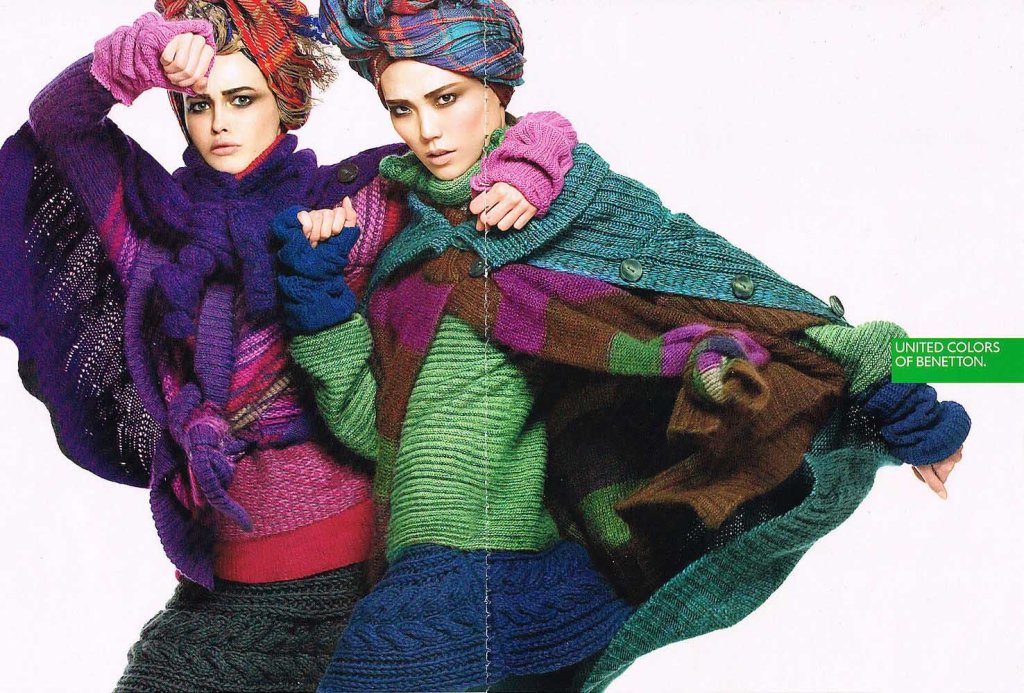 Publicité Benetton - United colors of Benetton - 2 jeunes femmes en lainage - 2009 - La Fabrica