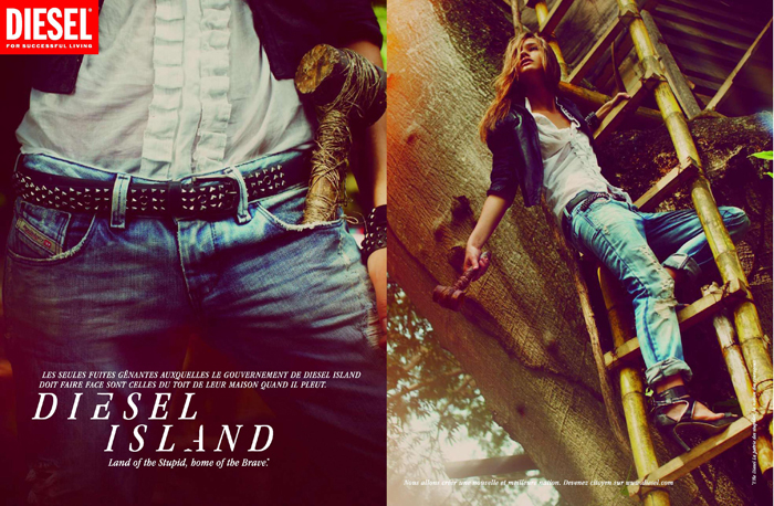 Publicité Diesel - Diesel Island - Agence Santo - Grande Bretagne - 2011 - Femme grimpant à une échelle - gros plan sur son jean - Image partagée