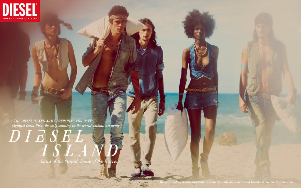Publicité Diesel - Diesel Island - Agence Santo - Grande Bretagne - 2011 - Jeunes gens marchant sur la plage