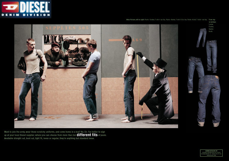 Publicité Diesel - Denim Division - The Dark - Agence DLKW Lowe - Grande Bretagne - 1998 - Un croque-mort prend les dimensions d'un homme qui attend devant un surplus militaire