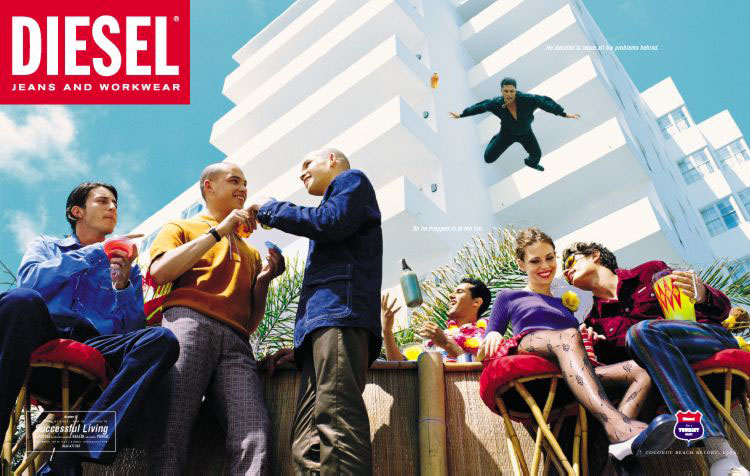 Publicité Diesel - Travel and tourism Agence Paradiset - Suède - 1998 - Un homme saute d'une tour pendant qu'ils sont au bar