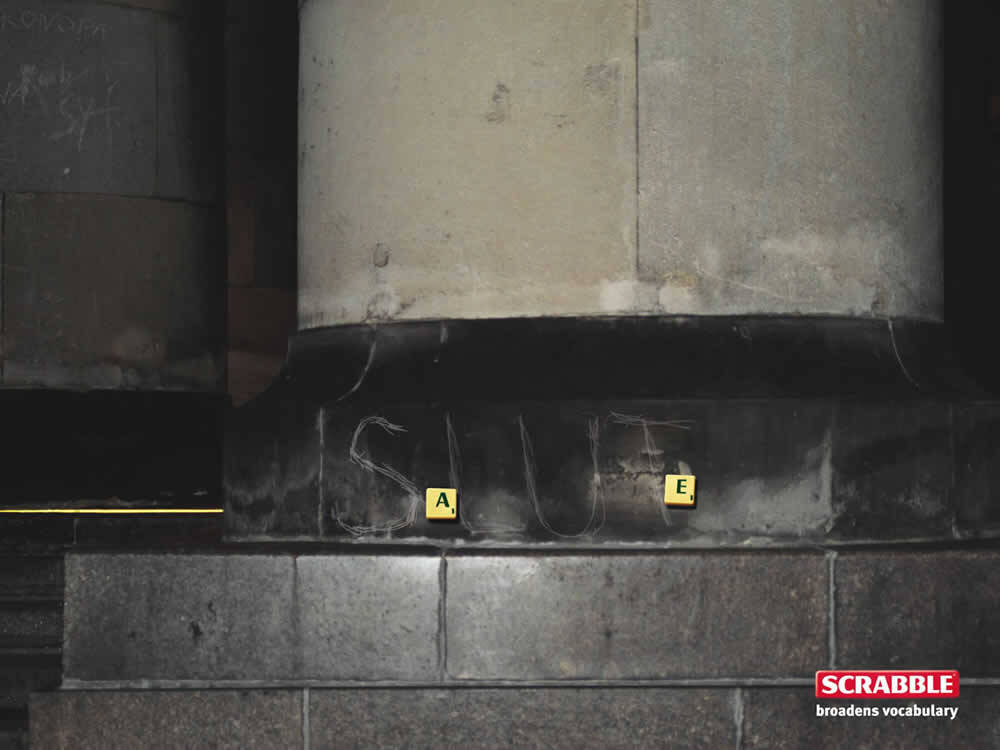 Publicité Scrabble - Broadens vocabulary - Élargis ton vocabulaire - Agence 77 - Pologne - Slut - Salute