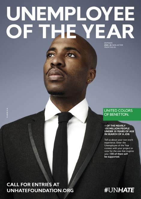 Publicité Benetton - Unemployee ot the year - La Fabrica - 2012 - un homme en costume - Eno. 28. US - 1 of the nearly 100 million people under 30 years of age in search of a job - #unhate 
