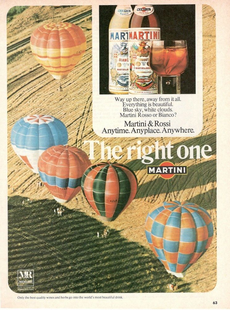 Publicité Martini - Vol de montgolfières - Bouteilles et verre dans un cartouche blanc - The right one