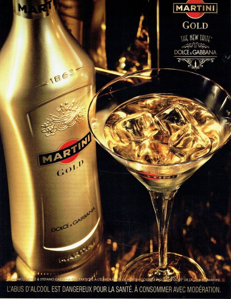 Publicité Martini - Martini Gold - Gros plan sur la bouteille et le verre - 2010