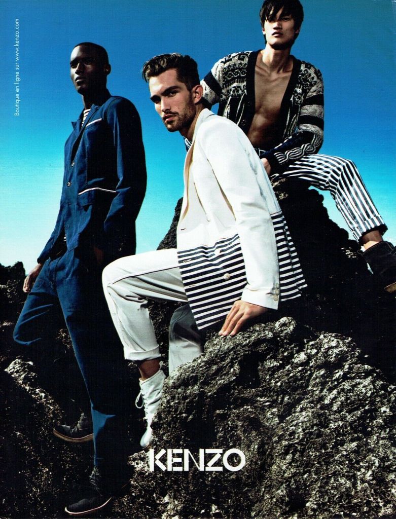 Publicité Kenzo - Prêt à porter - 3 hommes sur des rochers - 2011