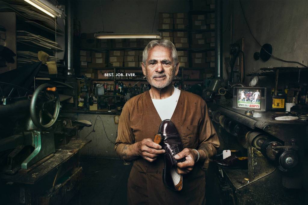 Publicité ESPN - Best Job Ever - Télé allumée sur ESPN - Cordonnier - Agence Africa - 2016