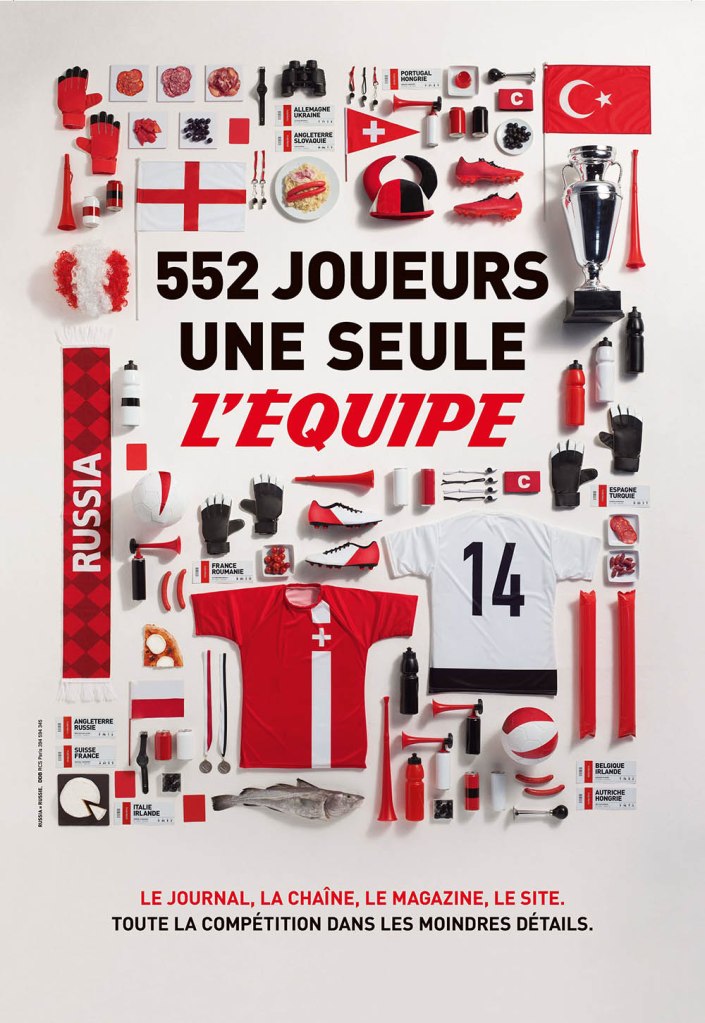 Publicité l'Équipe - Euro 2016 - L'inventaire - 552 joueurs une seule l'Équipe - Toute la compétition dans les moindres détails - DDB - 2016 - Verticale