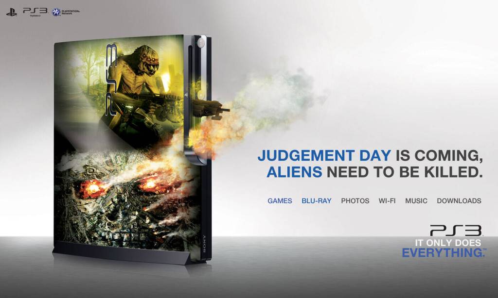 Publicité Playstation - PS3 - It only does everything - Judgement dayis comming, aliens need to be killed - Un alien tire avec une arme de guerre - Agence Diagonal - Mexique - 2009