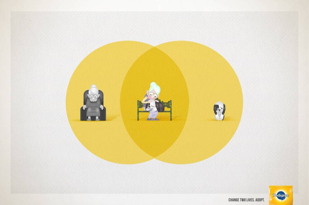 Publicité Pedigree - Adoption - Change two lives. Adopt - Une grand-mère et un chien seuls de chaque côté - Au centre La grand-mère sur un banc avec son chien - Agence BBDO - Mexique - 2014