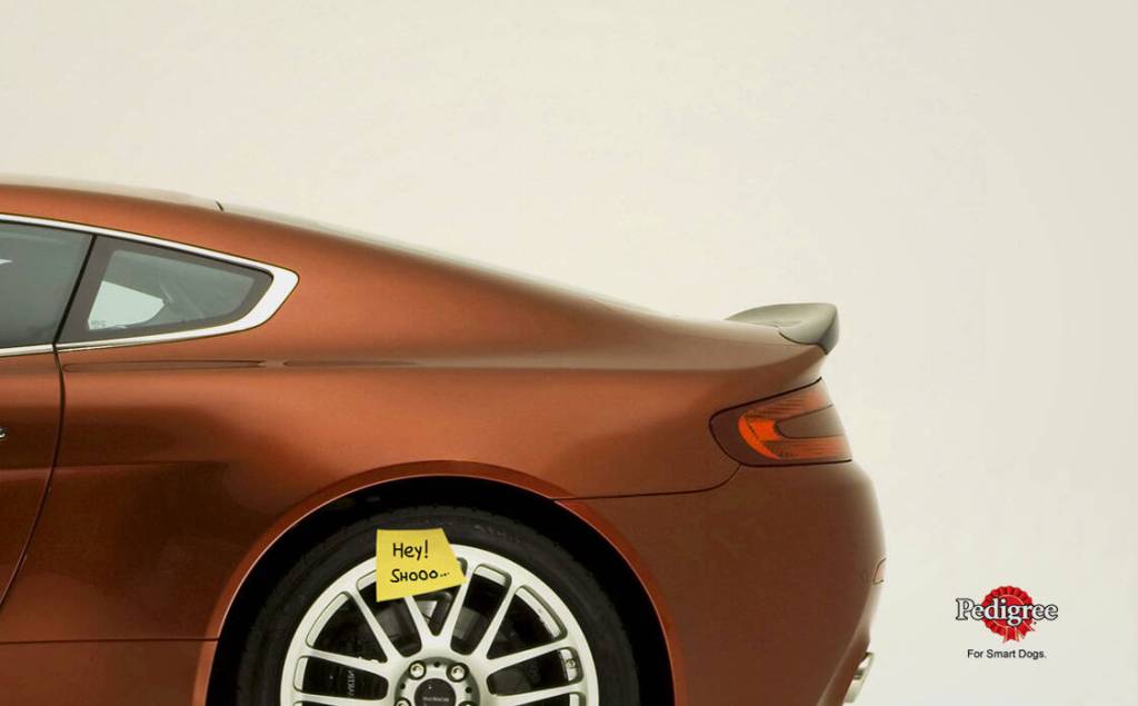 Publicité Pedigree - For smart dogs - Une voiture avec un post-it sur son pneu - Hey shoo - Mudra Institute of Communications - Inde - 2008