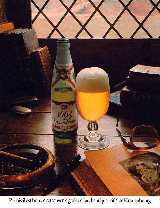 Publicité 1664 - Le goût de l'authentique - Parfois, il est bon de retrouver le goût de l'authentique - Livres et fenêtre à croisillons - Agence Dupuy Compton - 1980