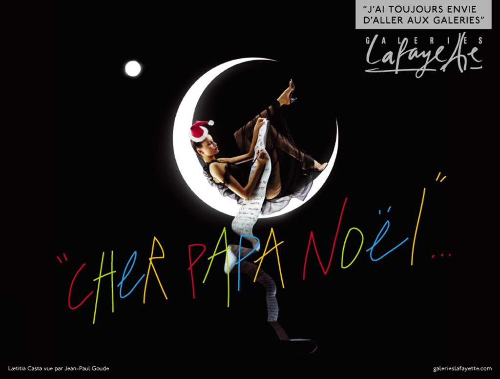 Publicité Galeries Lafayette - J'ai toujours envie d'aller aux Galeries - Laetitia Casta - Cher Papa Noël - Allongée sur un croissant de lune - Jean Paul Goude - Agence Aubert Storch - 2001